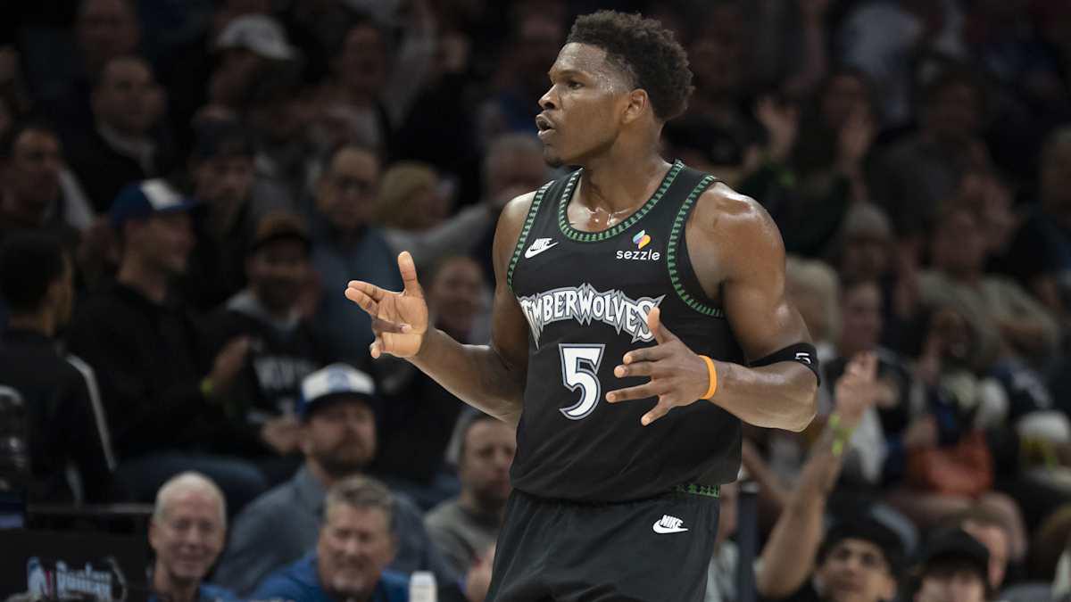 爱德华兹2024季后赛全纪录：44分破队史纪录、击败卫冕冠军，森林狼西决征程完整回顾