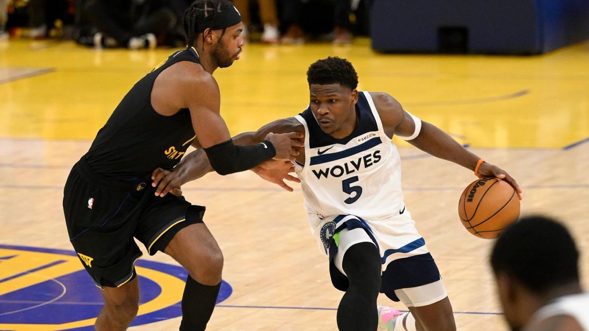 爱德华兹防守多样性：从1号位到4号位的换防能力深度解析