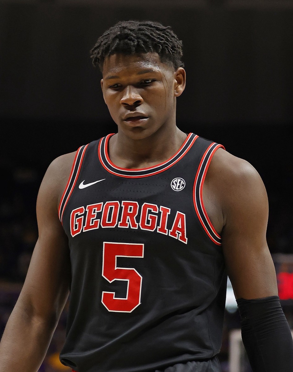 爱德华兹力量训练揭秘：如何打造NBA最强壮的后卫身体