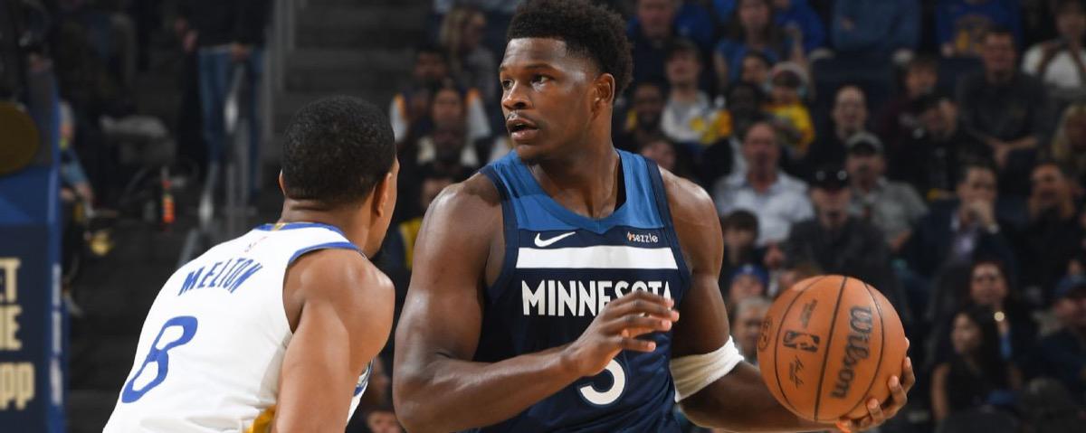 爱德华兹VS年轻乔丹：同年龄段数据对比分析