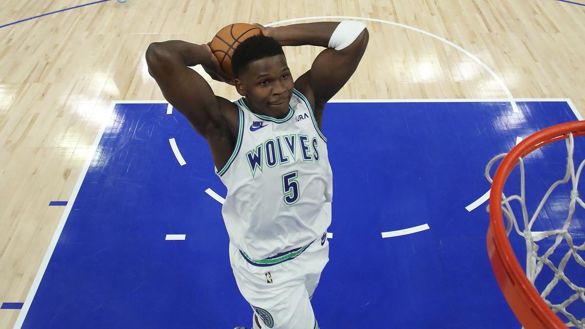 爱德华兹42分狂屠勇士：超越卡梅罗成25岁前第四得分王